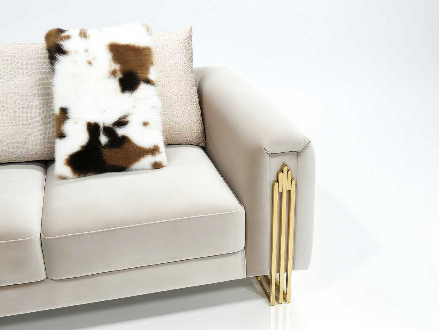 Kelly Modern Beige Velvet Sofa Set